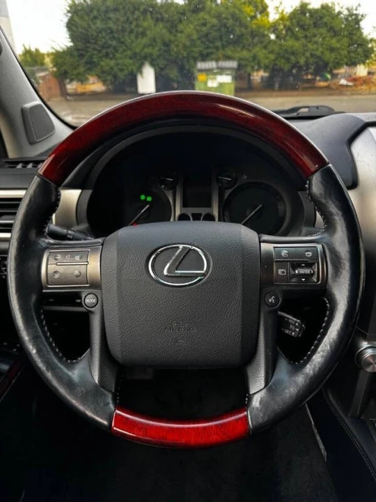 2010 Lexus GX 2nd Gen - Image 14 of 20