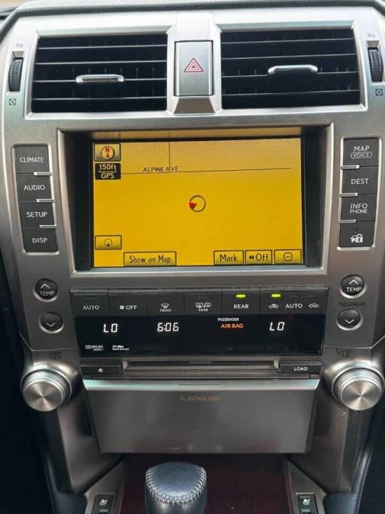 2010 Lexus GX 2nd Gen - Image 17 of 20