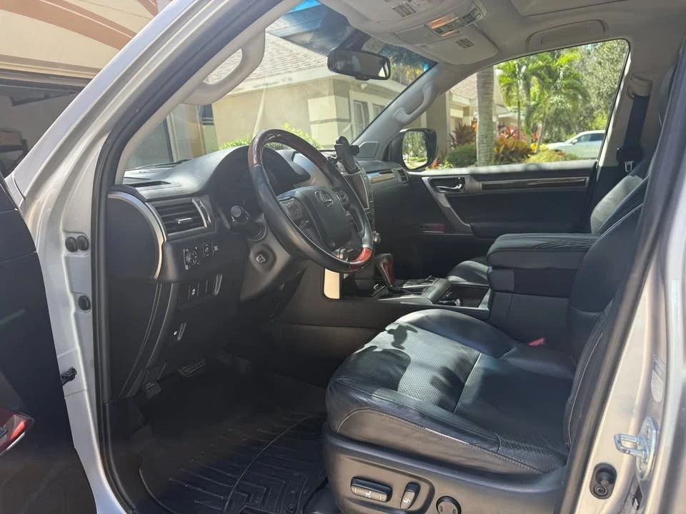 2010 Lexus GX 2nd Gen - Image 12 of 14