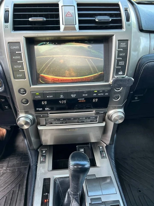 2010 Lexus GX 2nd Gen - Image 16 of 20