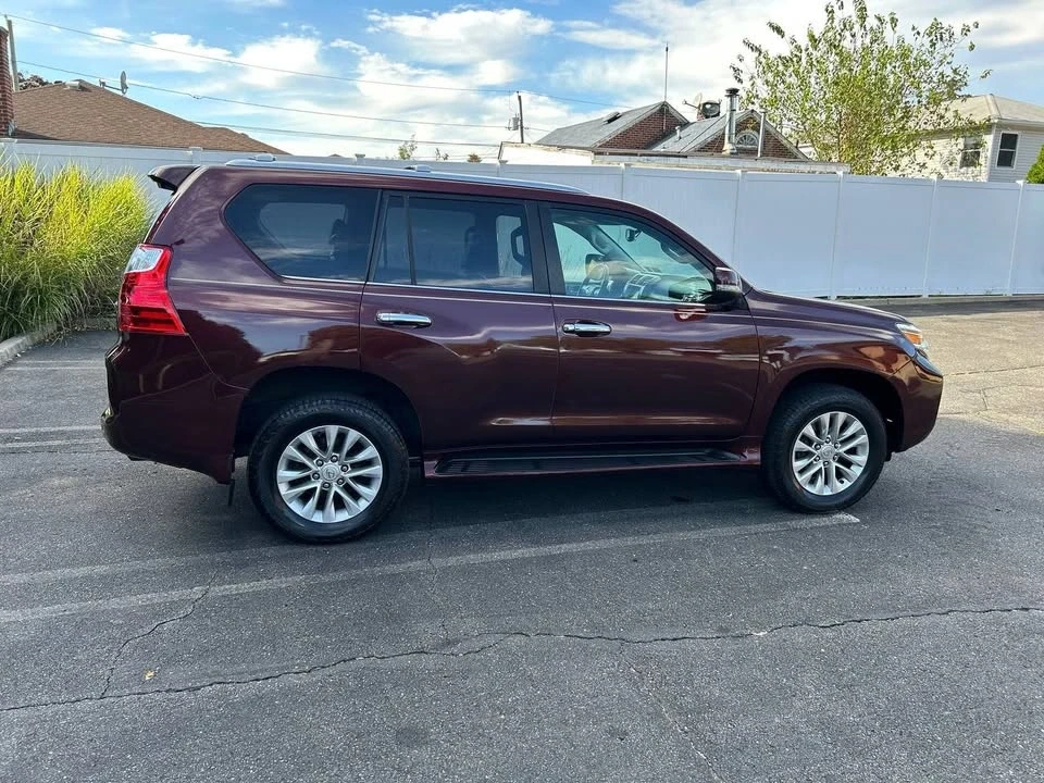2010 Lexus GX 2nd Gen - Image 3 of 20