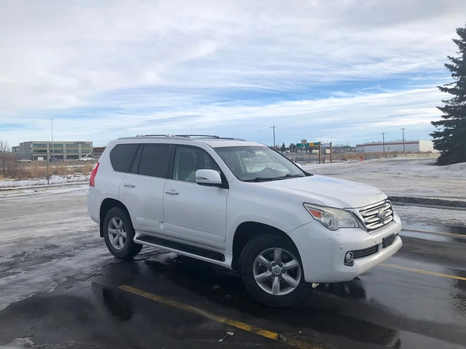 2010 Lexus GX 2nd Gen - Image 4 of 8