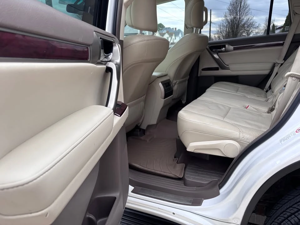 2010 Lexus GX 2nd Gen - Image 16 of 20