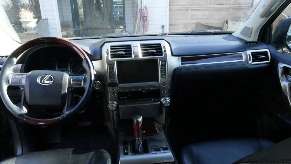 2010 Lexus GX 2nd Gen - Image 9 of 16