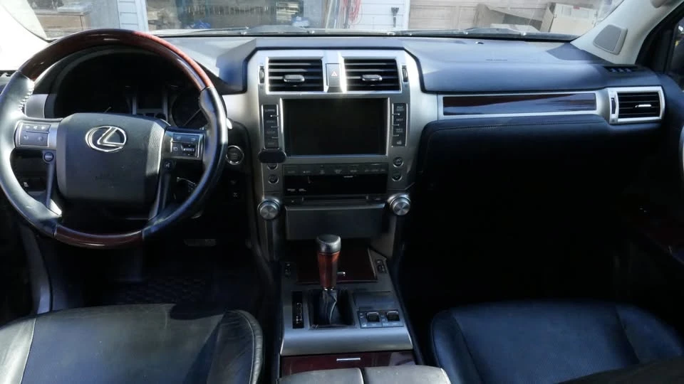 2010 Lexus GX 2nd Gen - Image 10 of 16