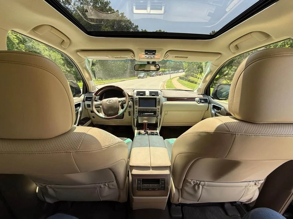 2010 Lexus GX 2nd Gen - Image 12 of 19