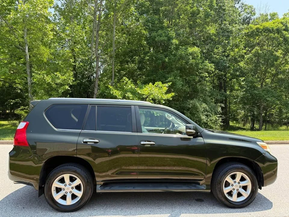 2010 Lexus GX 2nd Gen - Image 3 of 19