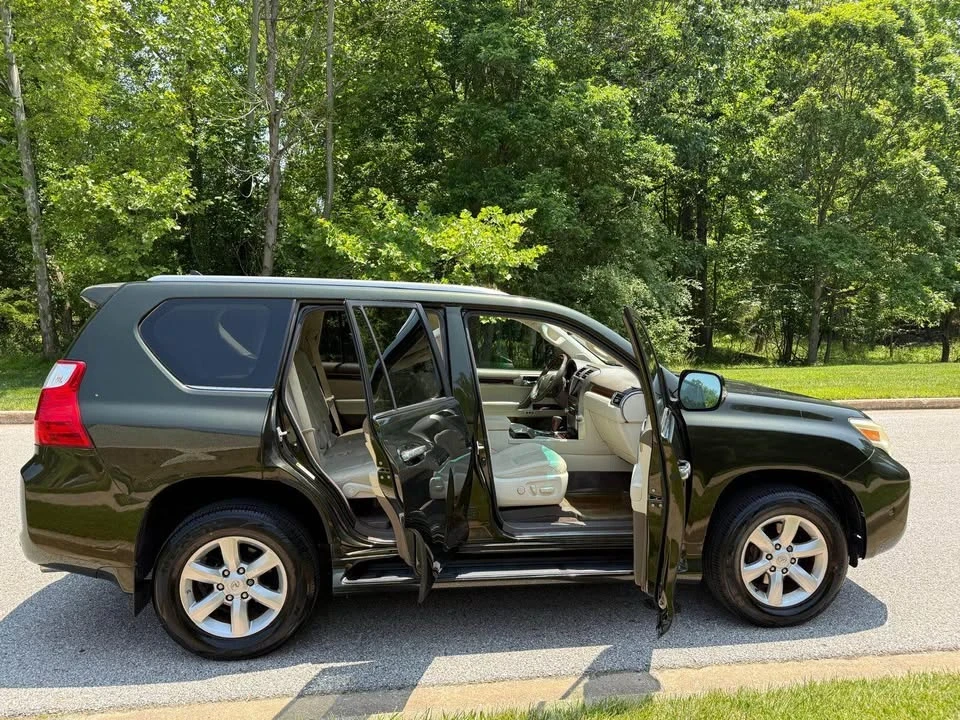 2010 Lexus GX 2nd Gen - Image 8 of 19