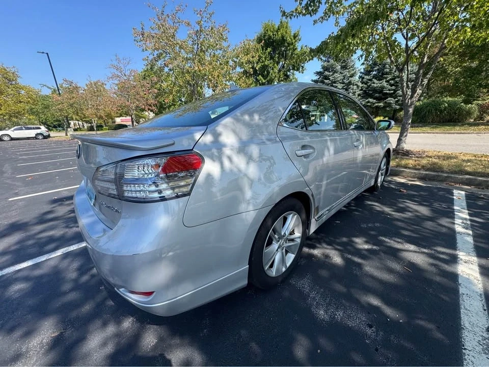 2010 Lexus HS - Image 9 of 20
