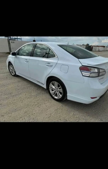 2010 Lexus HS - Image 5 of 6
