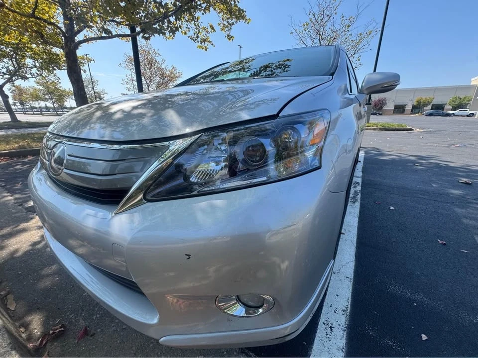 2010 Lexus HS - Image 14 of 20