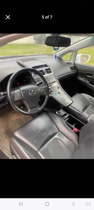2010 Lexus HS - Image 2 of 6