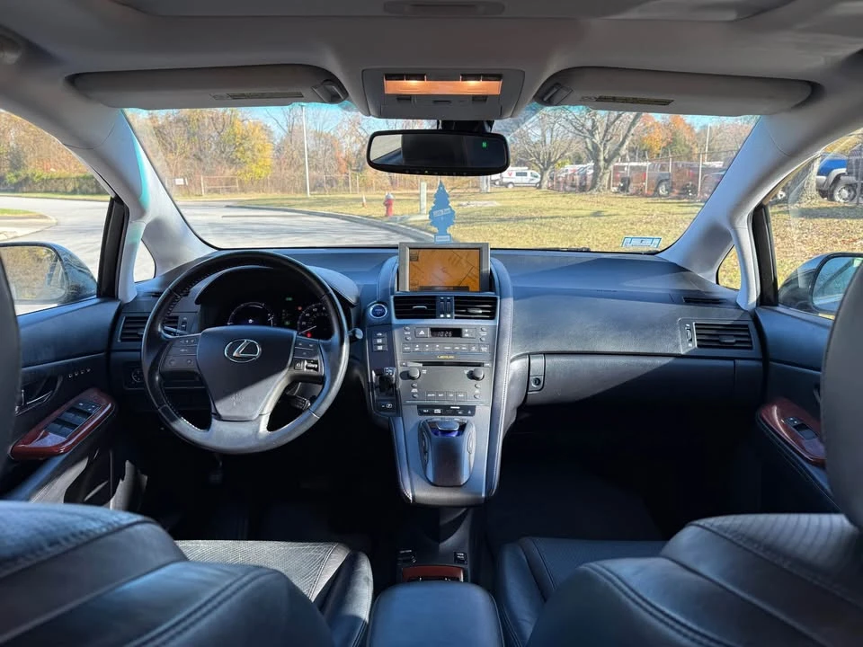 2010 Lexus HS - Image 7 of 12