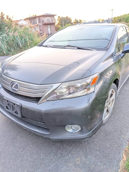 2010 Lexus HS - Image 3 of 10