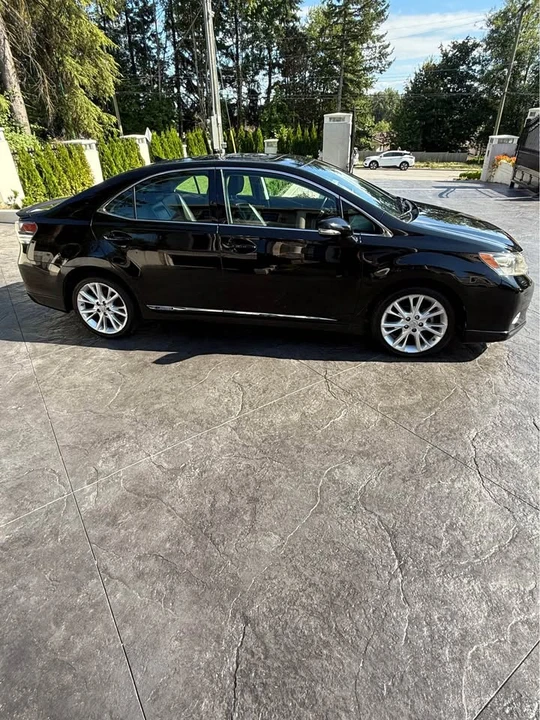 2010 Lexus HS - Image 3 of 11
