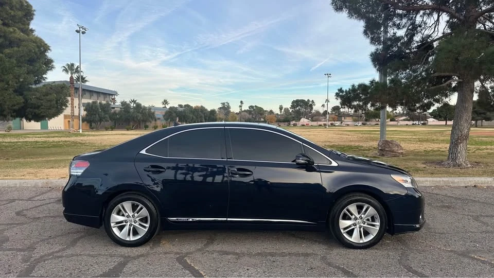 2010 Lexus HS - Image 4 of 20