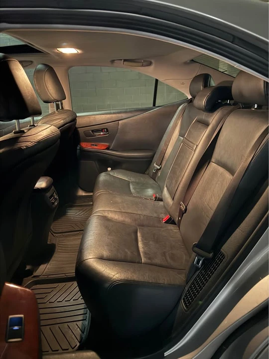 2010 Lexus HS - Image 9 of 9