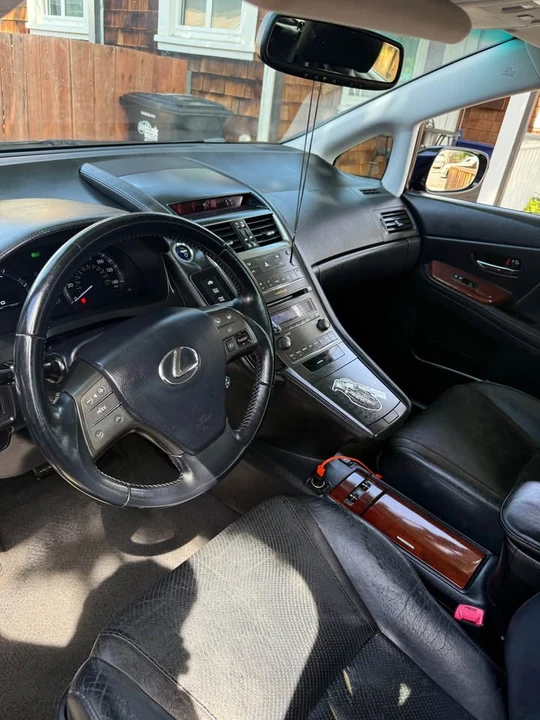 2010 Lexus HS - Image 6 of 8