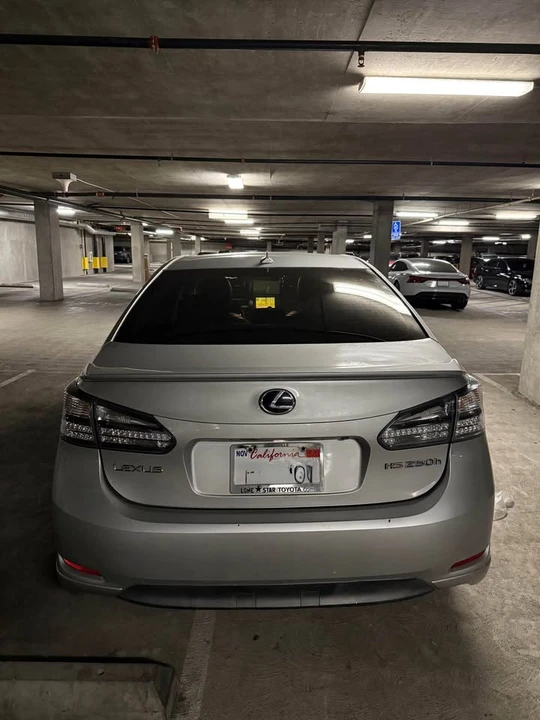 2010 Lexus HS - Image 4 of 9