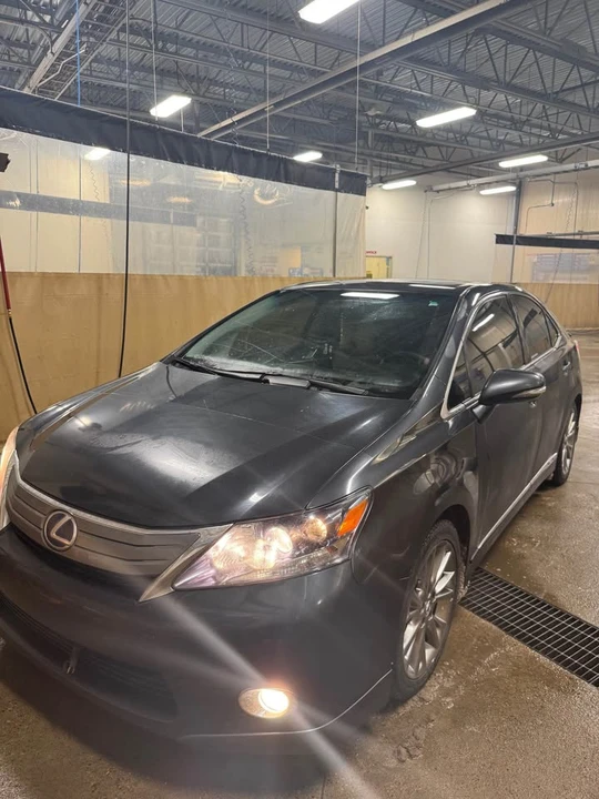 2010 Lexus HS - Image 14 of 19