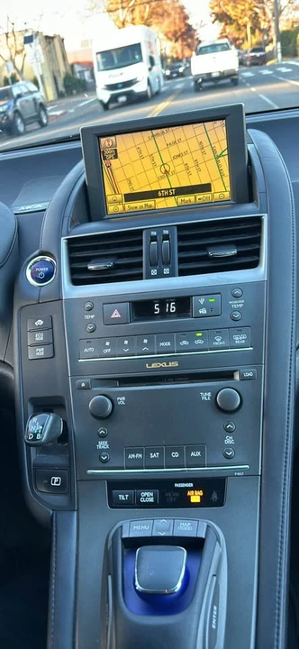 2010 Lexus HS - Image 6 of 6