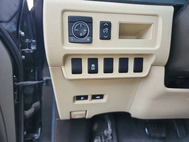 2010 Lexus HS - Image 14 of 20