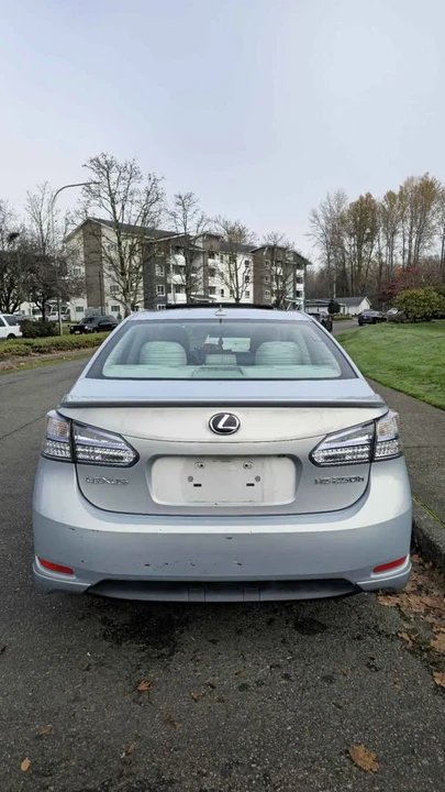 2010 Lexus HS - Image 5 of 14