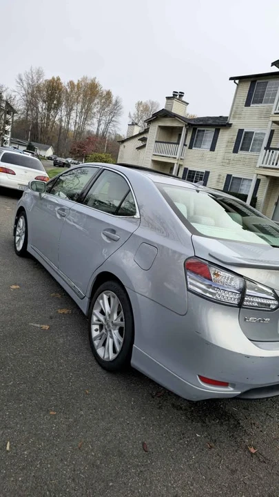 2010 Lexus HS - Image 6 of 14