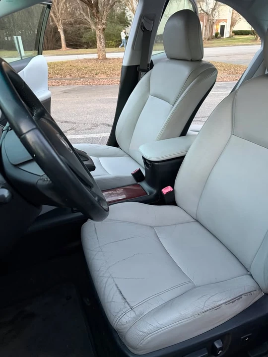2010 Lexus HS - Image 9 of 19