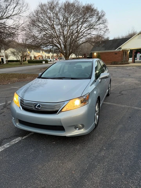 2010 Lexus HS - Image 3 of 19