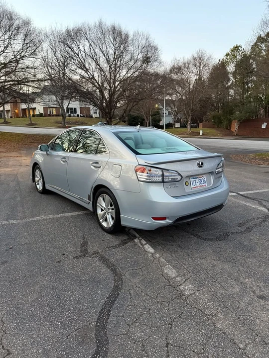 2010 Lexus HS - Image 4 of 19
