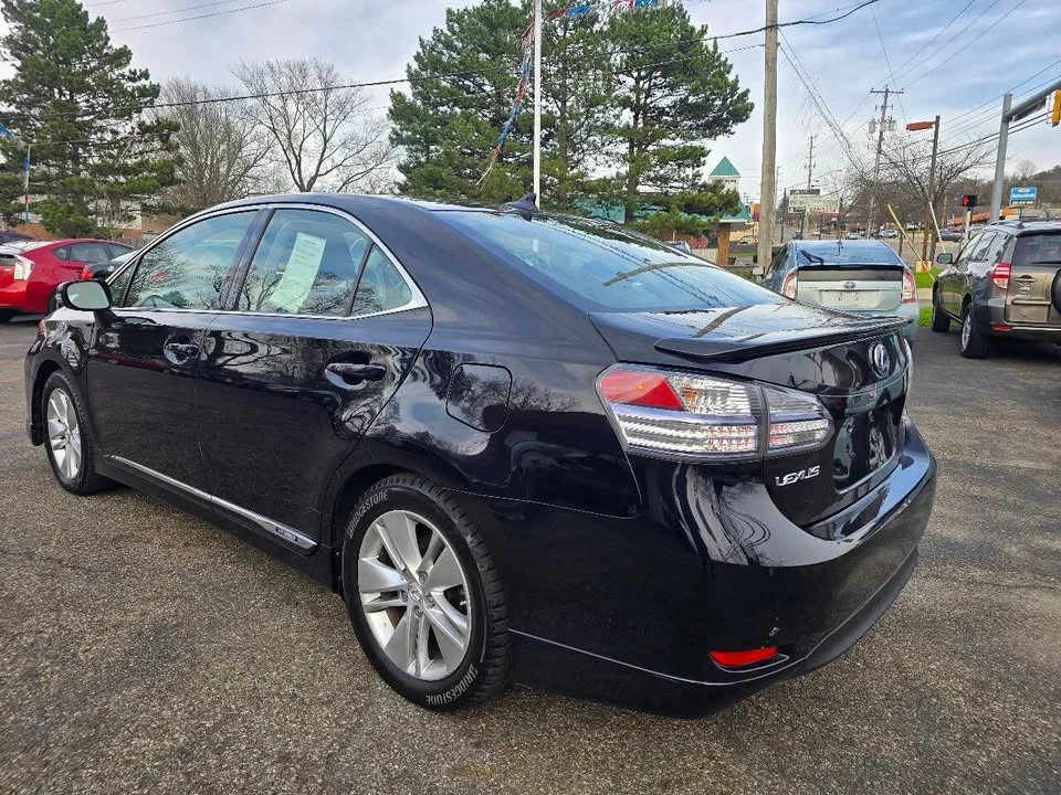 2010 Lexus HS - Image 11 of 19