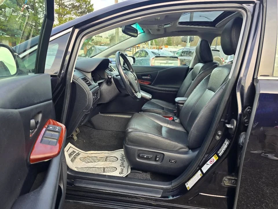 2010 Lexus HS - Image 18 of 19