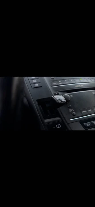 2010 Lexus HS - Image 7 of 8
