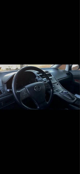 2010 Lexus HS - Image 3 of 8