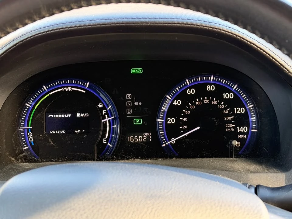2010 Lexus HS - Image 12 of 20