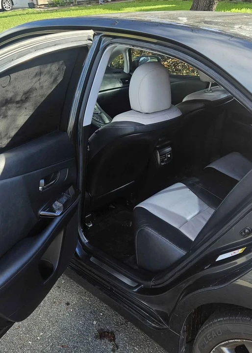 2010 Lexus HS - Image 7 of 9