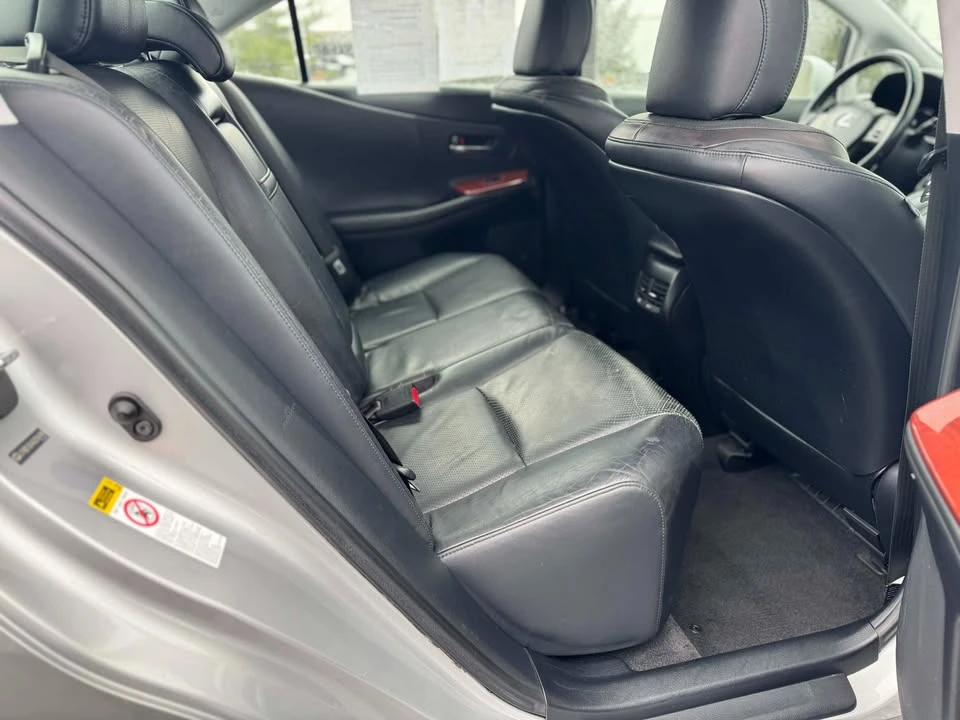 2010 Lexus HS - Image 11 of 18