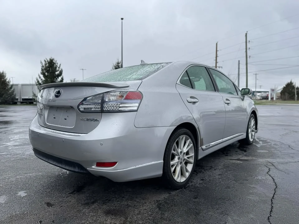2010 Lexus HS - Image 6 of 18