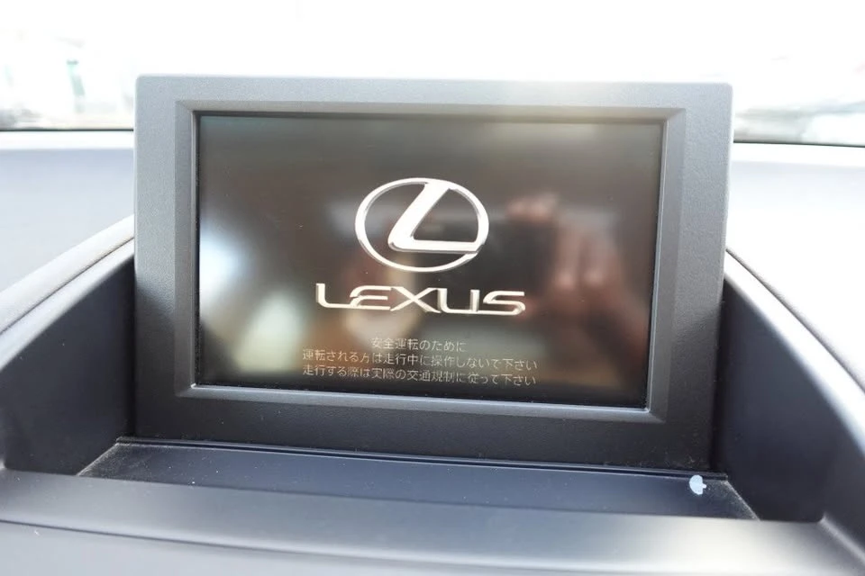 2010 Lexus HS - Image 12 of 19