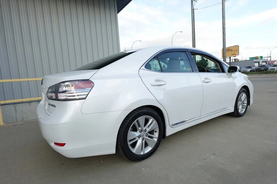 2010 Lexus HS - Image 6 of 19