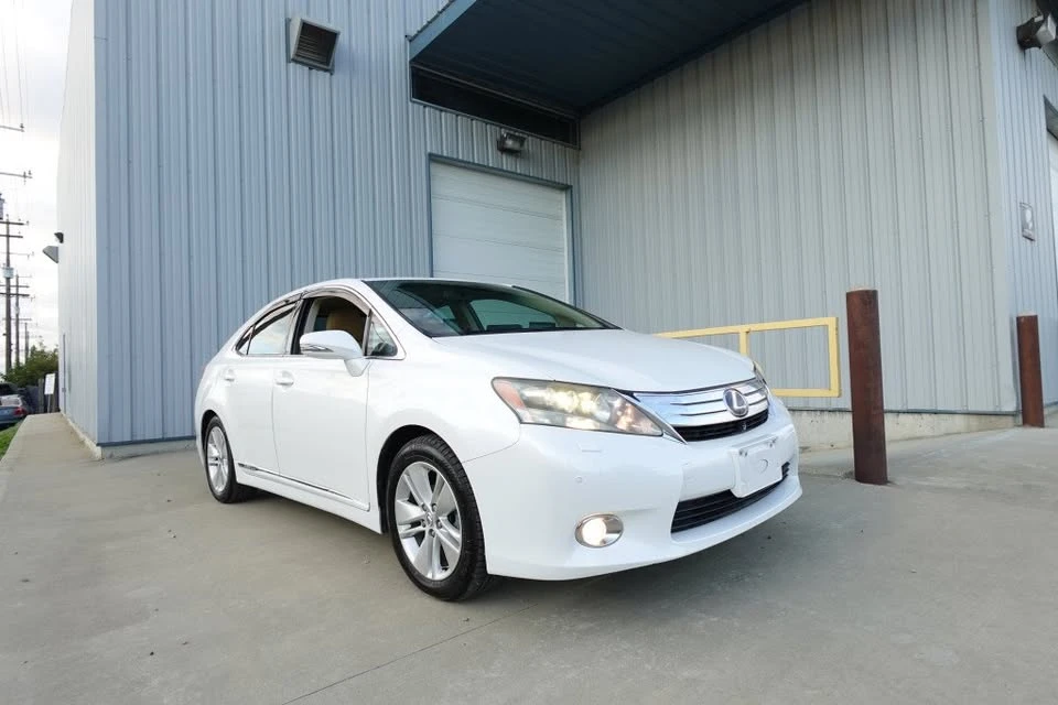 2010 Lexus HS - Image 3 of 19