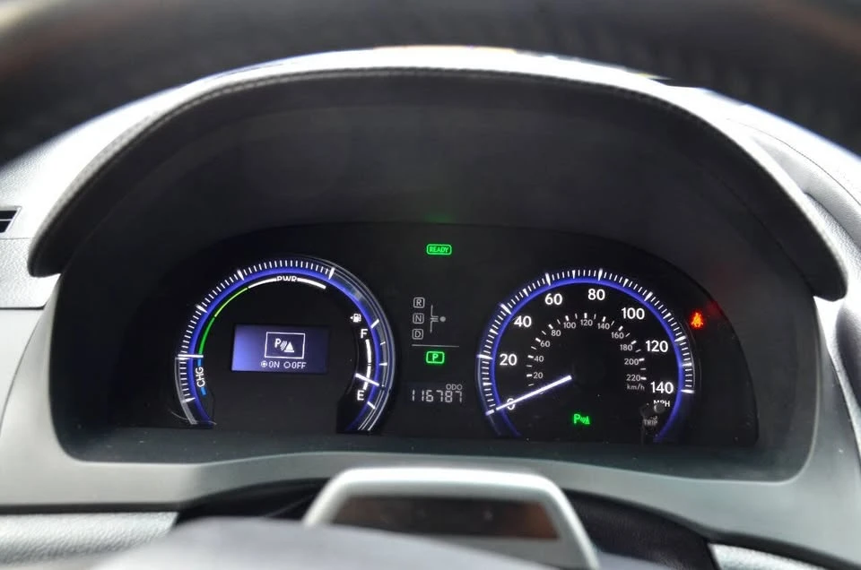 2010 Lexus HS - Image 14 of 17