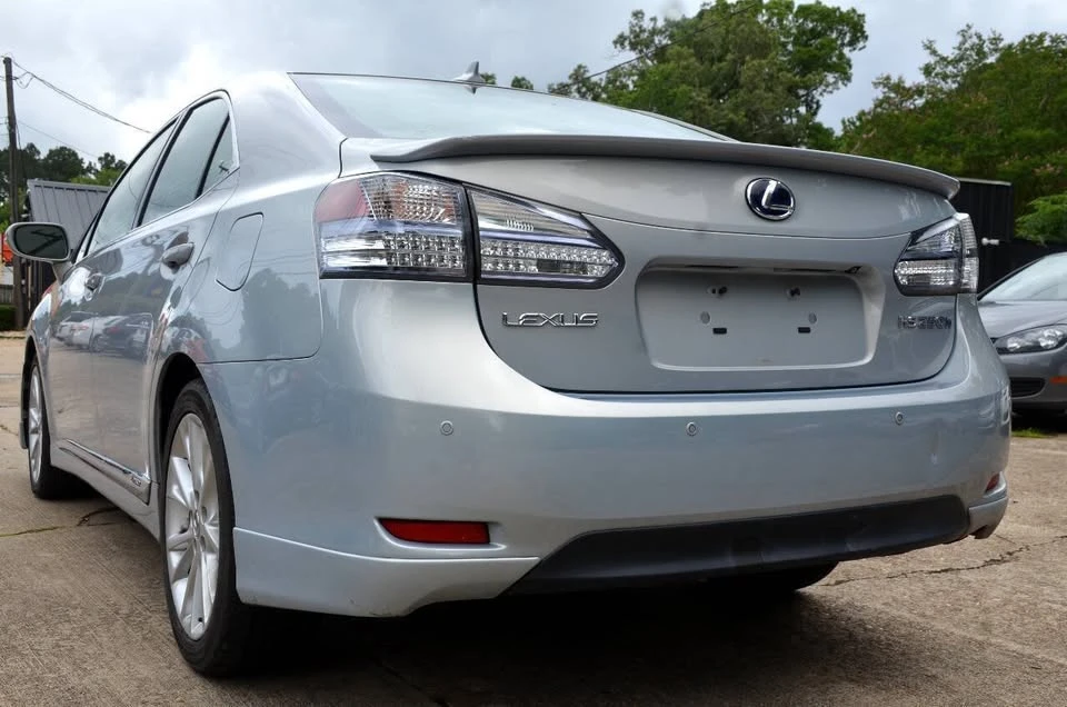 2010 Lexus HS - Image 5 of 17