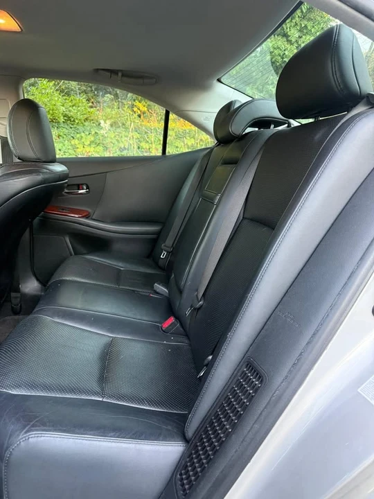2010 Lexus HS - Image 6 of 16