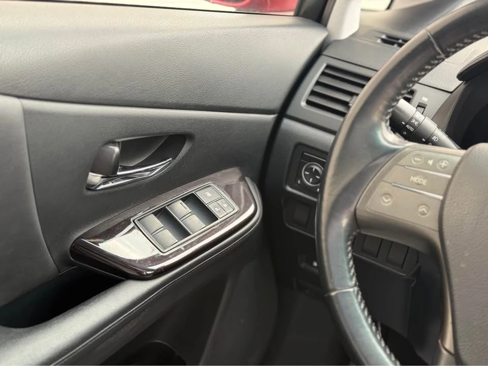 2010 Lexus HS - Image 16 of 20