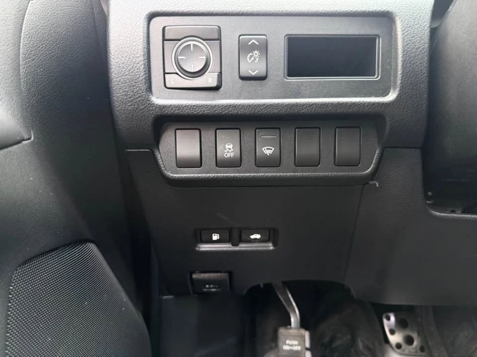 2010 Lexus HS - Image 15 of 20