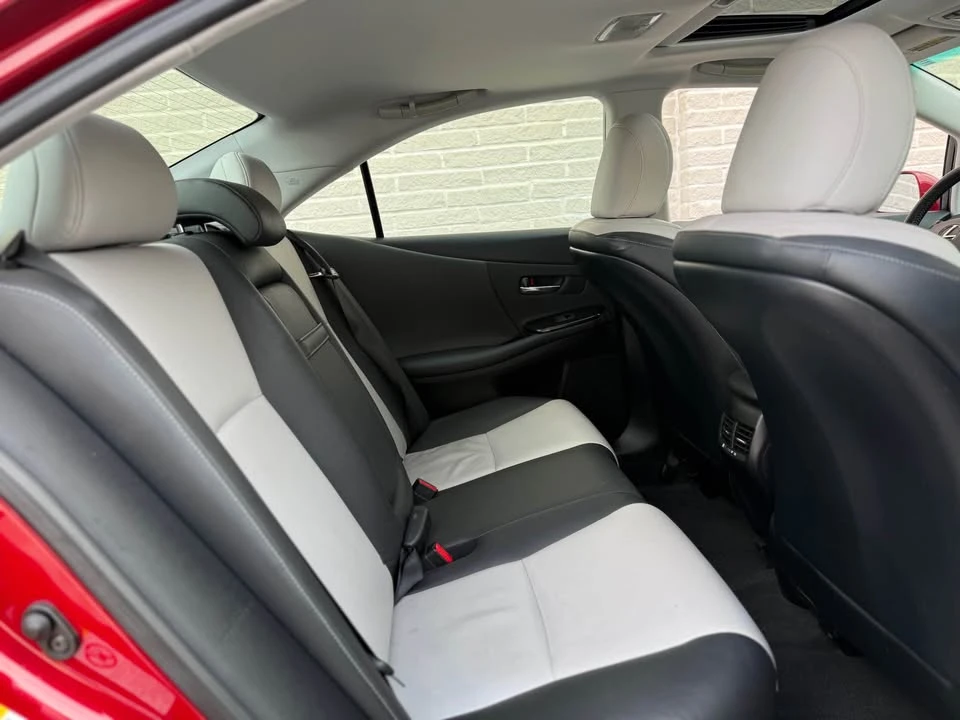 2010 Lexus HS - Image 18 of 20