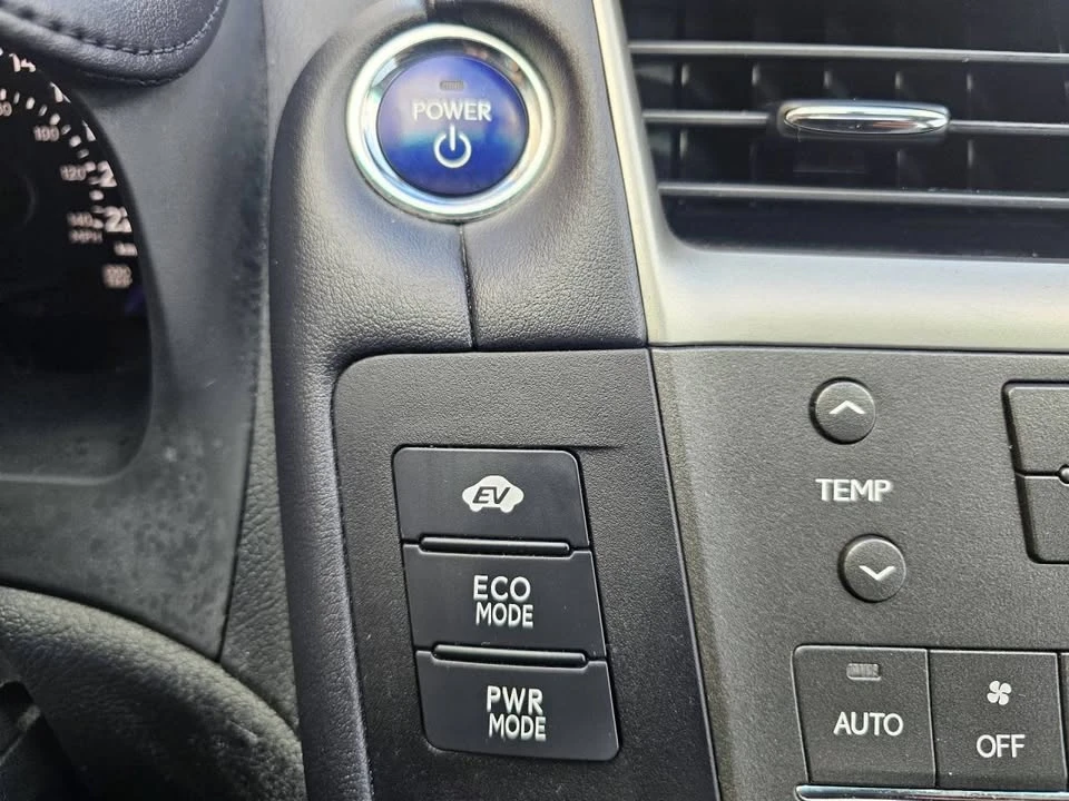 2010 Lexus HS - Image 19 of 20