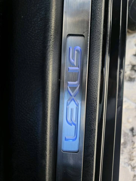 2010 Lexus HS - Image 14 of 20